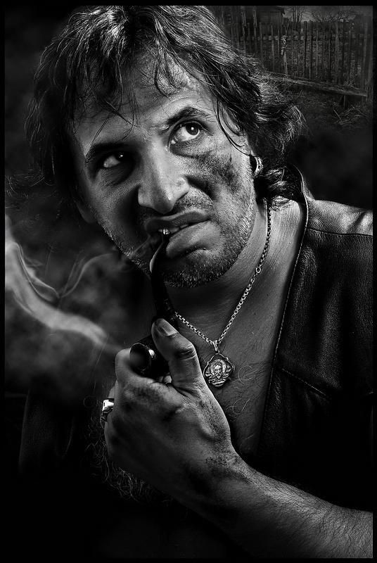 портрет РАЗБОЙНИЧЕКphoto preview