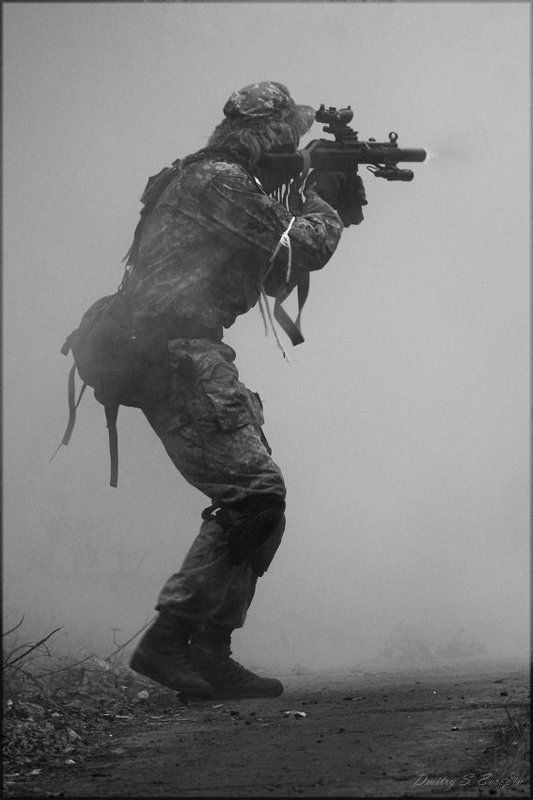 страйкбол, атака, дым, штурм, флектарн Атакаphoto preview