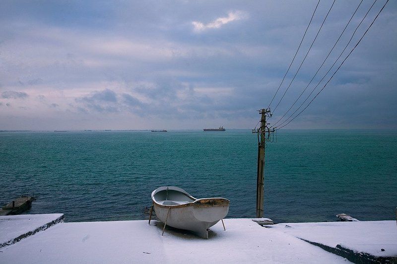 феодосия, карантин, море, лодка Смотряшая в море...photo preview