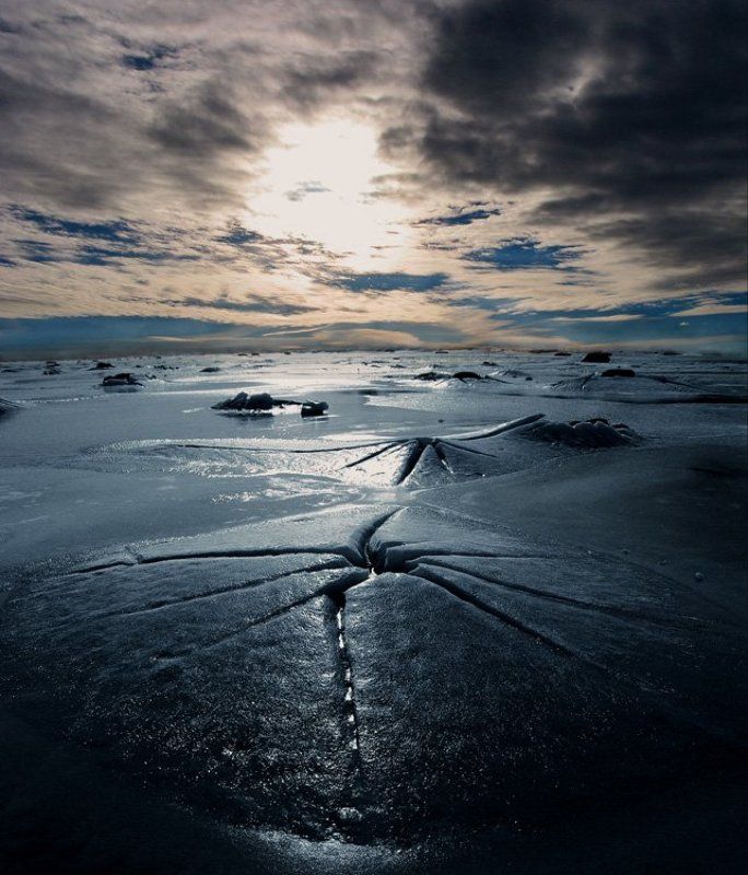 чуждая земляphoto preview