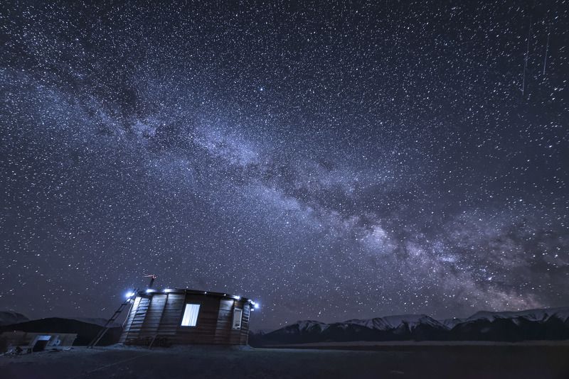 пейзаж, звезды, ночь, звездная ночь, природа, млечный путь, горы, небо, ночное небо Дом звездочетаphoto preview