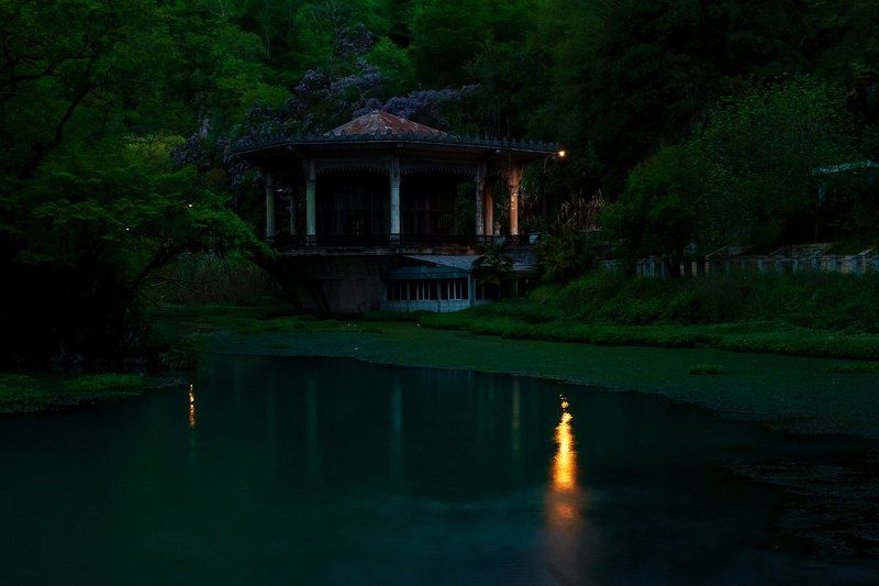 море абхазия горы небо пейзаж закат путешествия отдых водопад ночнойснимок озеро Псырцхаphoto preview