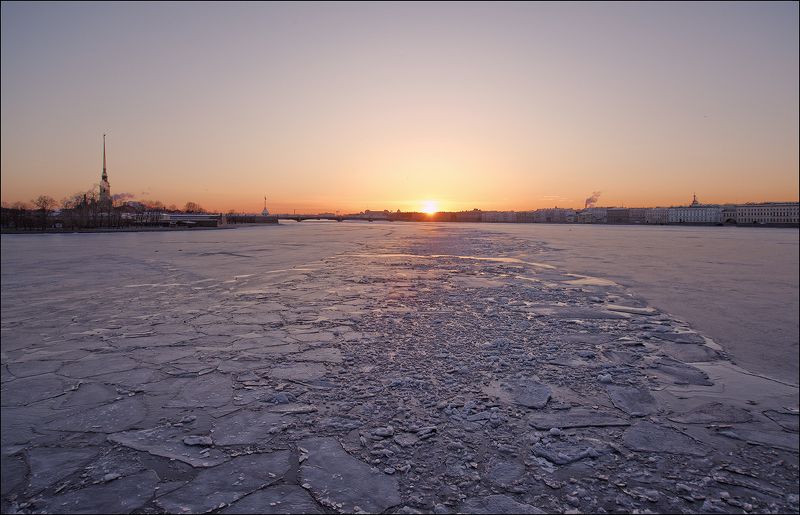 Санкт-Петербург_Восход_Март_Весна_Нева. Восход над спящим Ленинградом.photo preview