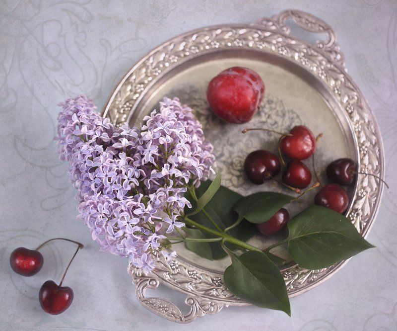 С сиреньюphoto preview