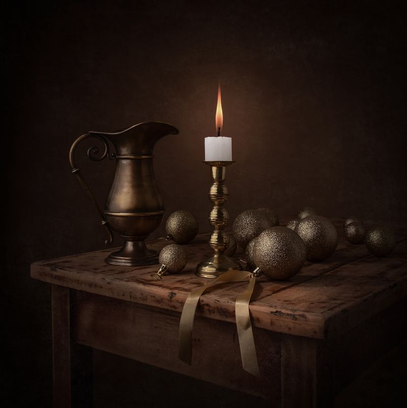 Still life, golden, christmas, light, candle, texture Golden Christmasphoto preview
