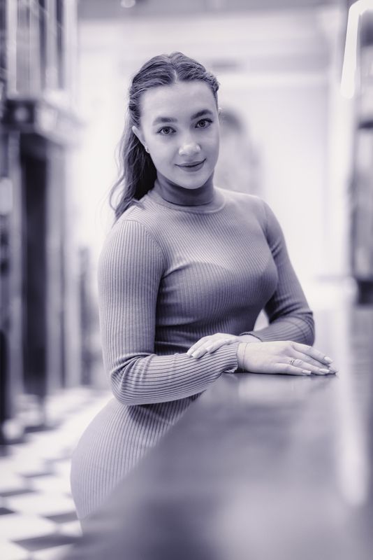 девушка, красавица, студентка Калинкаphoto preview