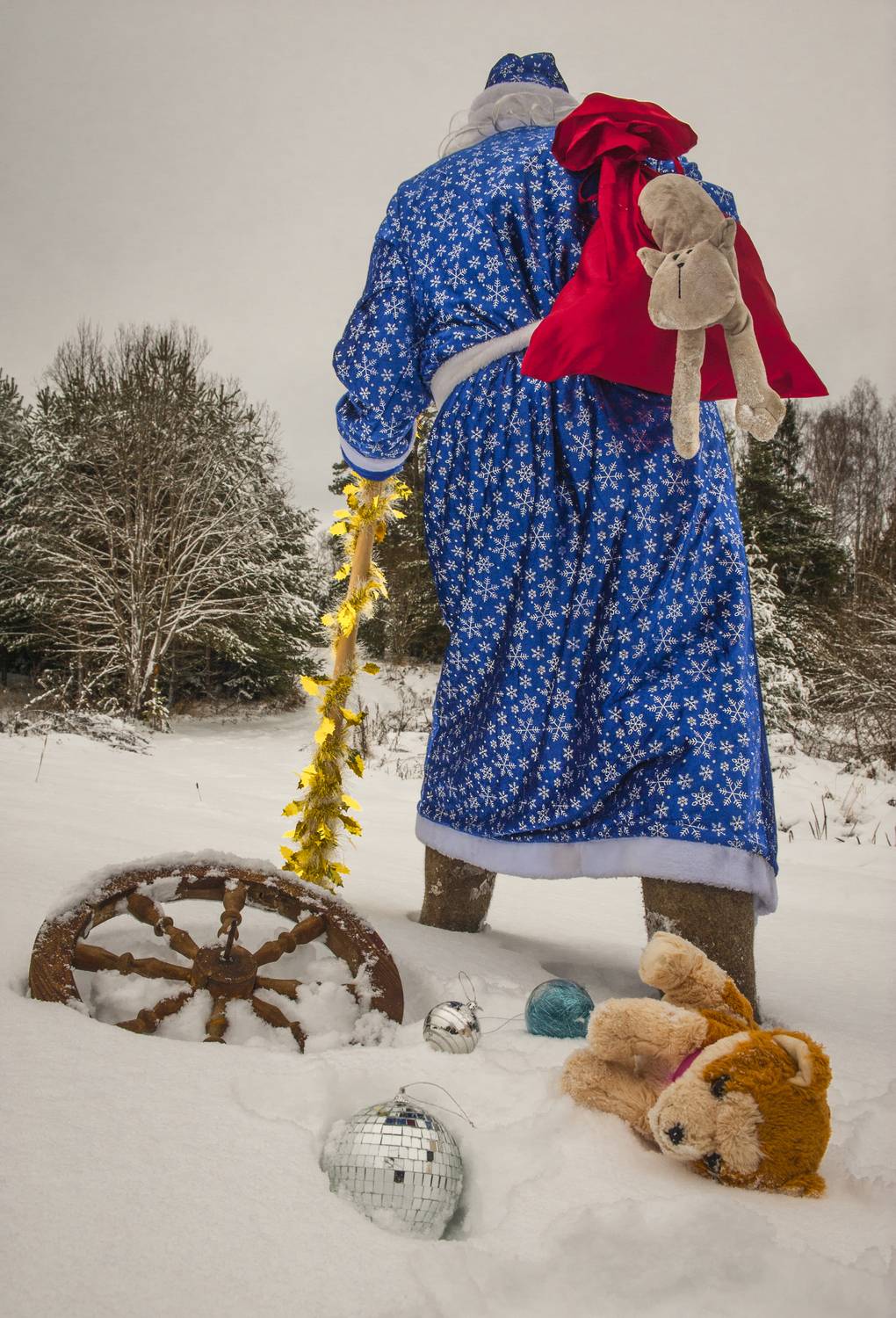 С Наступающим и Уходящим!)). Автор: Виктор Черкасов , Виктор Черкасов