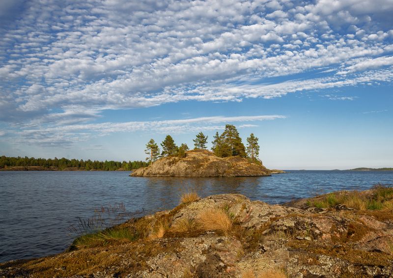 Ладога, Озеро , острова, небо, Ладогаphoto preview