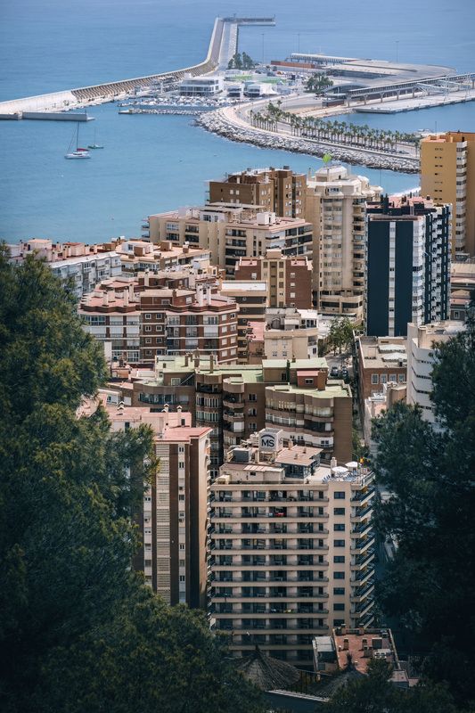#Water #Building #Daytime #Sky #Plant #Infrastructure #Window #Tree #Skyscraper #Urban design Tail in the seaphoto preview