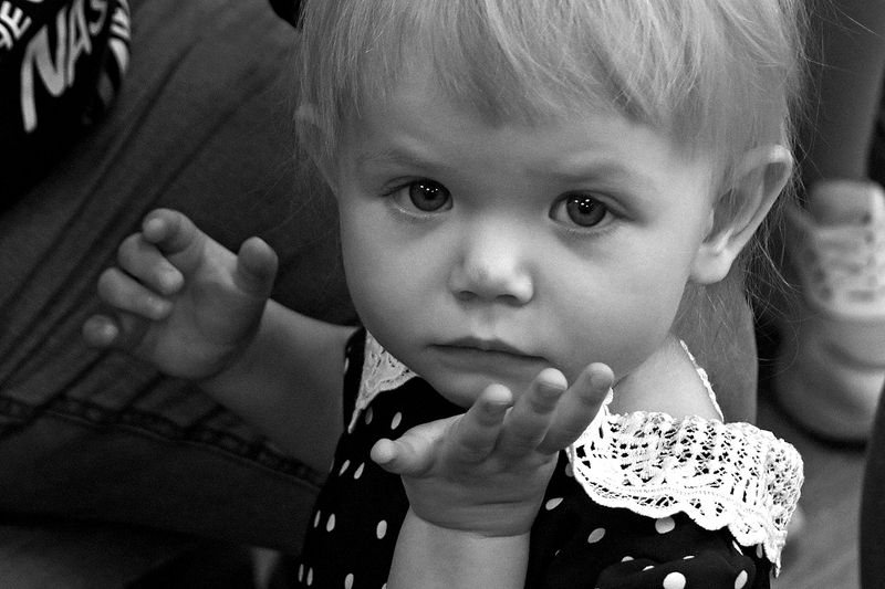 дети, портрет, взгляд, чб, апатиты Букет эмоций. 005.2022 годphoto preview