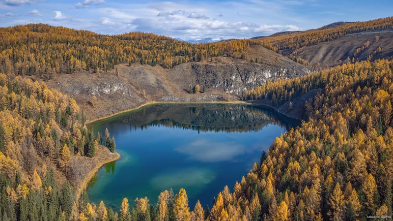 алтай, горный алтай, озеро уч-кёль, природа, осень, золотая осень Верхнее озеро Уч-Кёльphoto preview