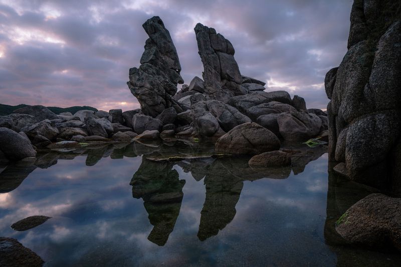 Россия, Приморский край, Лазовский заповедник, бухта Спокойная, кекуры,  Кекуры Приморьяphoto preview