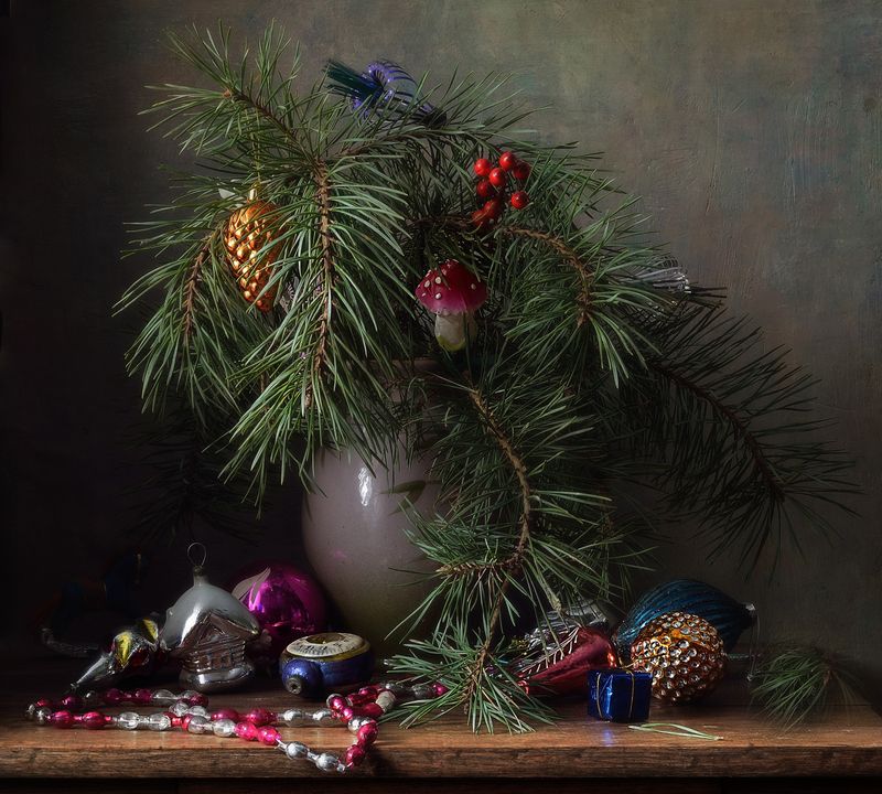 натюрморт,праздник,зима,игрушки,сосна ...photo preview