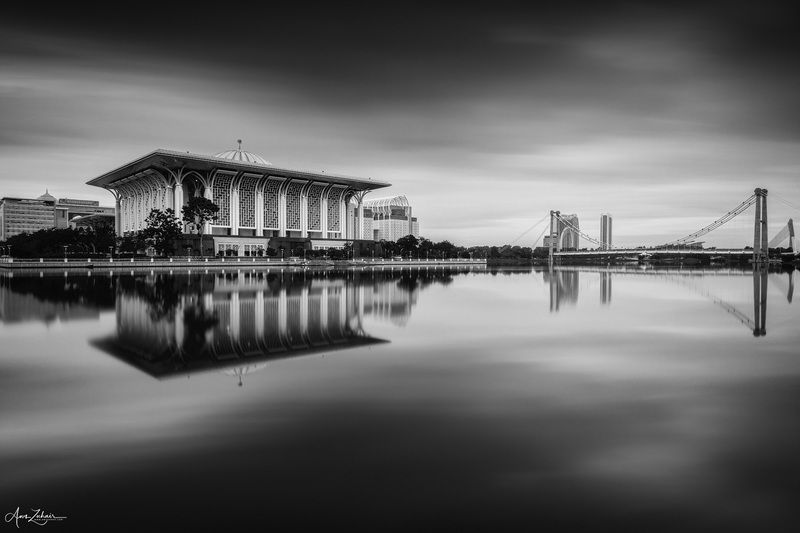 architecture Masjid Tuanku Mizan Zainal Abdinphoto preview