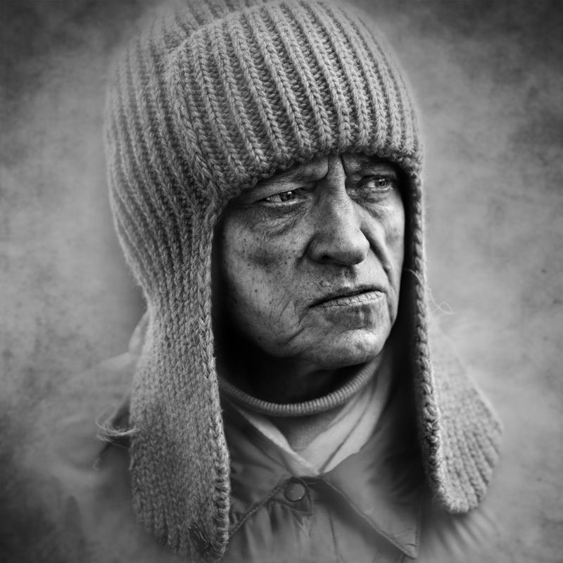 Красная шапочка подозреваетphoto preview