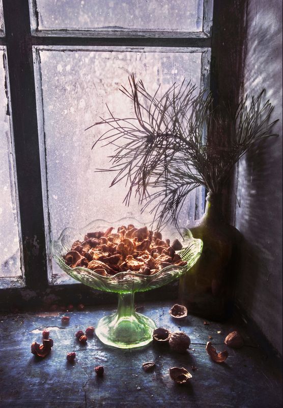 натюрморт, сухофрукты, зима, свет, окно, still life, winter На зимнем окнеphoto preview