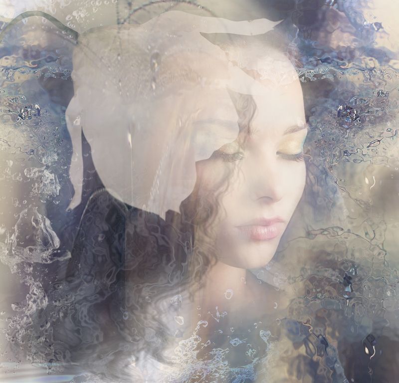 белый цветок, девушка Миражphoto preview