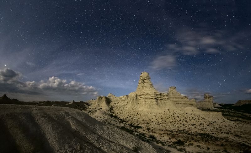 Вечность, Казахстан, Скалы Аккергешен Напоминание о Вечности.photo preview