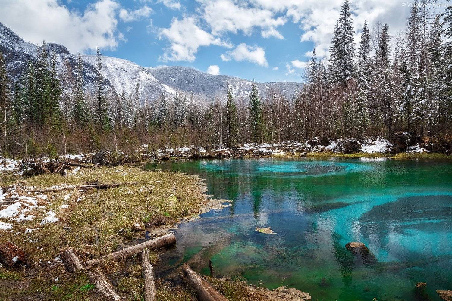 Гейзерное озеро. Автор: Roman Vorobyev алтай, весна, горное озеро, горный алтай, май, озеро, пейзаж , горы ,, Roman Vorobyev