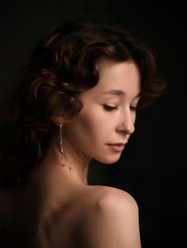 женский портрет, девушка, теплые тона, студийный портрет, фото в цвете, фото в студии, girl, woman, woman portrait, portrait Vixen_rea фото превью