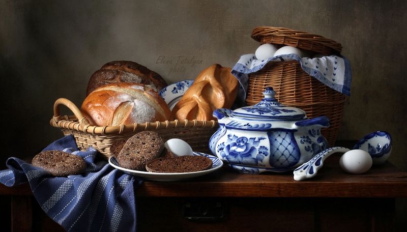 хлеб, молоко, гжель С хлебомphoto preview