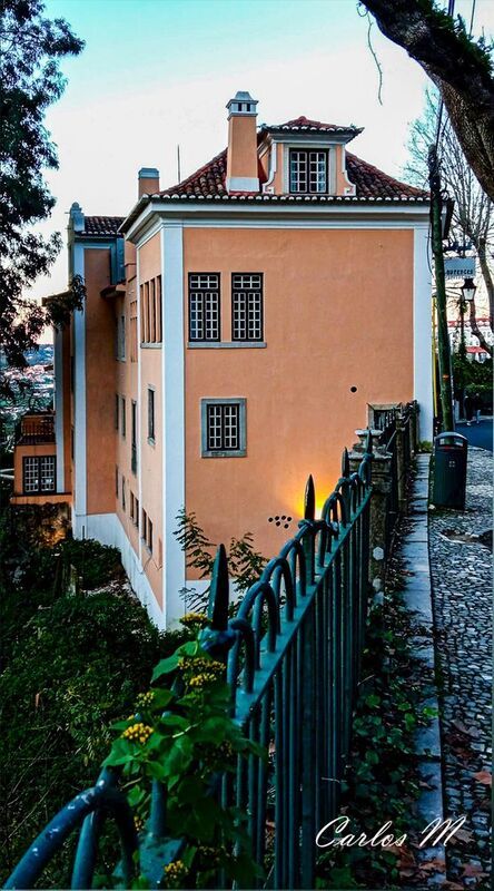 Street, reportage, city, reportage  Lawrence\\\'s Hotel in Sintraphoto preview