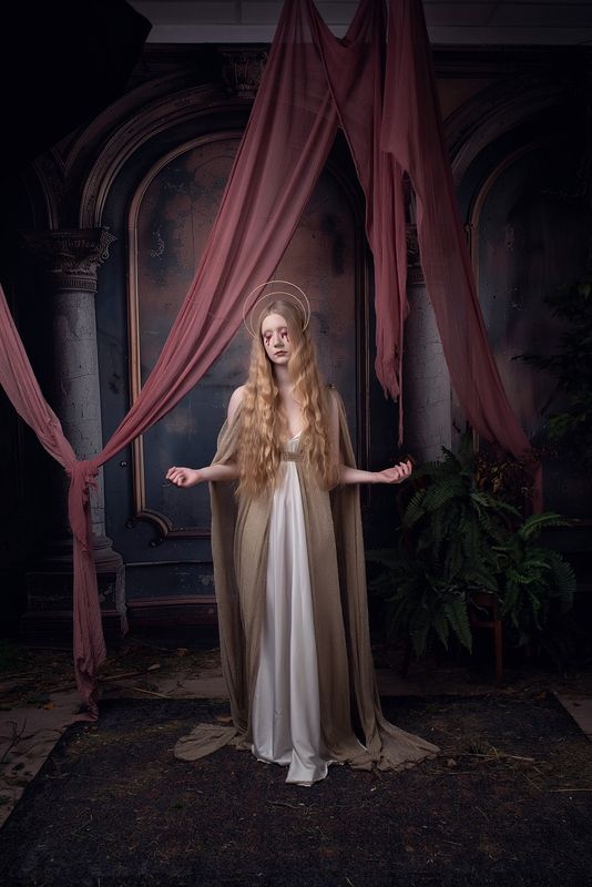 портрет, женский портрет, мадонна, статуя, миф, слезы, студия, грим Плачущая Мадонна (Эллианна)photo preview