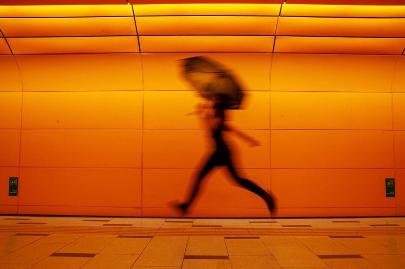 streetphotography, street, fotografía callejera, bastian cifuentes araya, periodista furioso, streetphoto, street photo, street photography, metro, subway. EL VIAJE: UNA TRAVESÍA SUBTERRÁNEA фото превью