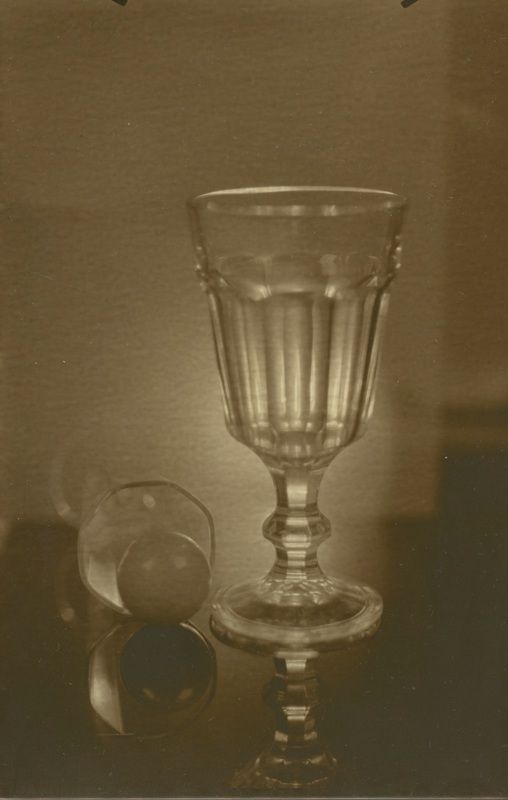 Стекло, свет, отражениеphoto preview