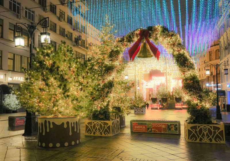 москва пряничныечудеса огнибольшогогорода зимняясказка сказкавгороде рождество проектзимавмоскве рождественскоенастроение пряник снег пряники рождественскиеогни новогодниеогни зимавгороде Пряничные чудесаphoto preview