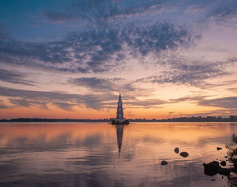 калязин, колокольня, волга ,рассвет. Утро сентября. Калязин.photo preview