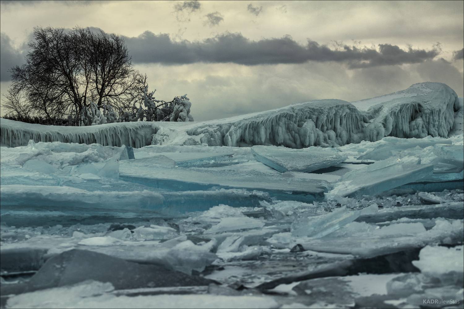 +. Автор: Стас Кадрулёв Байкал, Стас Кадрулёв