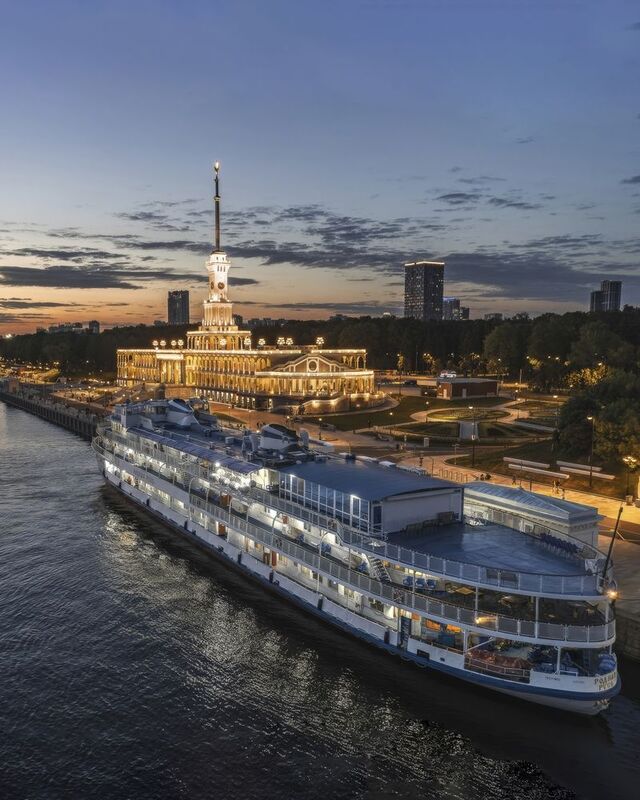 москва, москва прекрасная, вечерняя москва, речной вокзал, москва река, теплоход, москва ночная Северный речной вокзал Москвыphoto preview