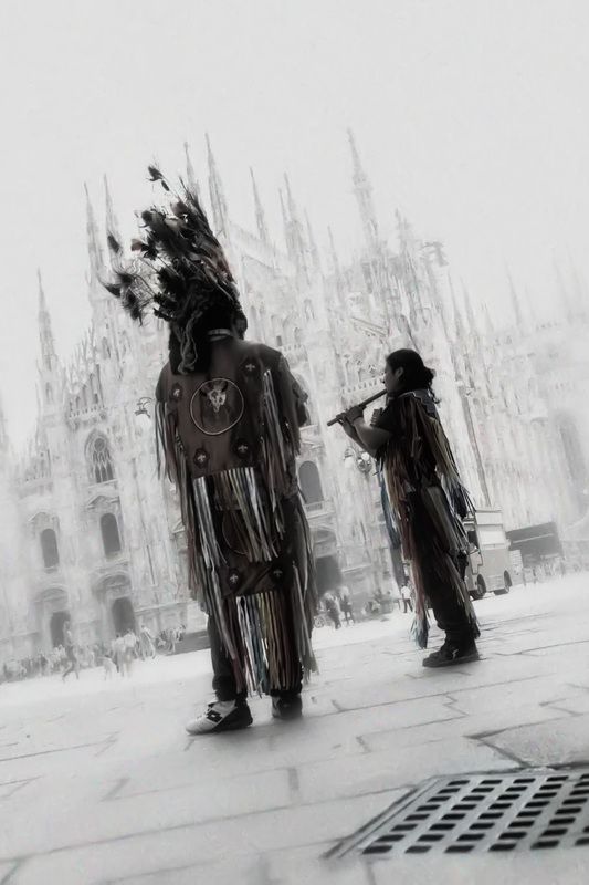 милан, италия, собор дуомо, уличные музыканты из перу Перуанцы в Миланеphoto preview