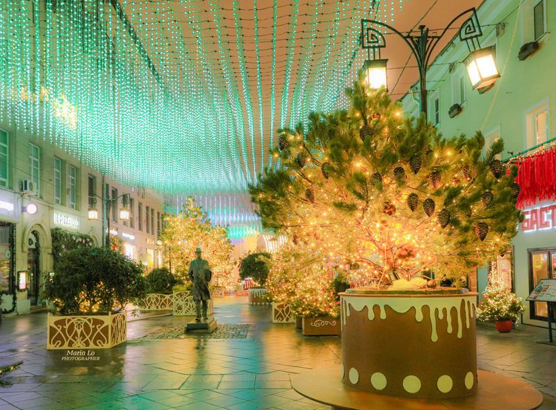 москва пряничныечудеса огнибольшогогорода зимняясказка сказкавгороде рождество проектзимавмоскве рождественскоенастроение пряник снег пряники рождественскиеогни новогодниеогни зимавгороде Пряничные чудесаphoto preview