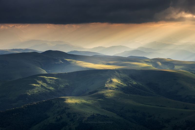 кавказ, горы, лето, бермамыт, кавказские горы, закат, свет, пейзаж Игра светаphoto preview