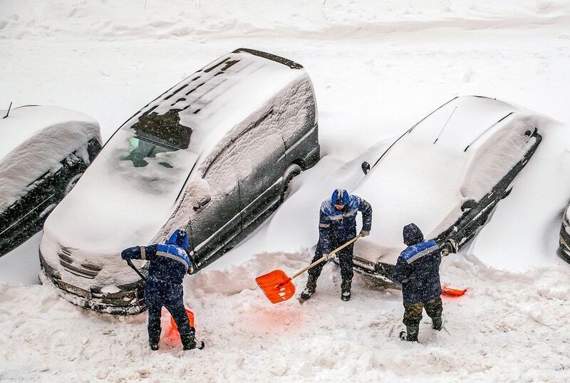На переднем краеphoto preview