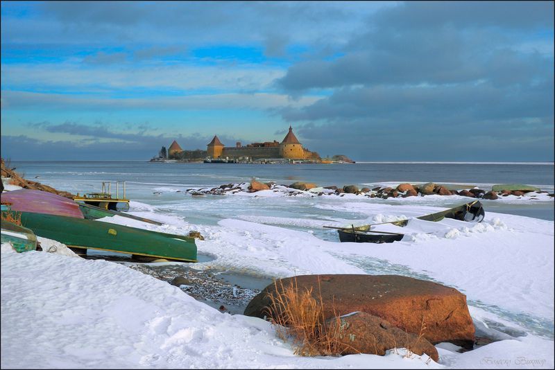 крепость, орешек Крепкий \'\'Орешек\'\'photo preview