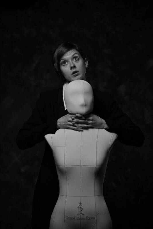 портретный фотограф, воронежский фотограф, фотограф воронеж, женский портрет, black and white, conceptual Любимый манекенphoto preview