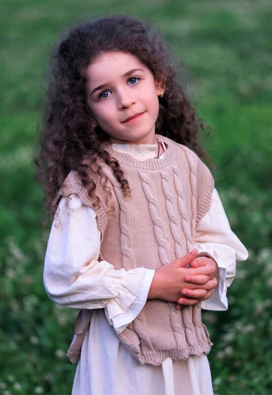 девочка, портрет, лето, вечер, деревня, кудряшки Кудряшкаphoto preview