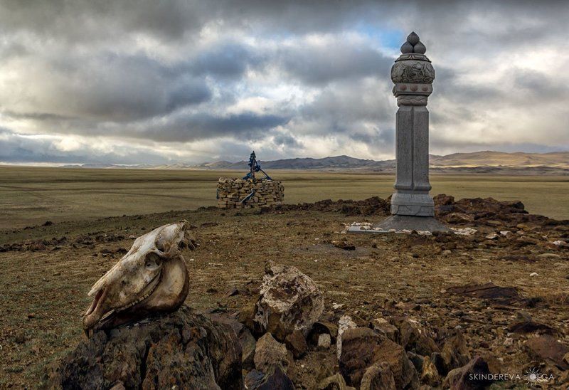 Монголия Ритуальная улыбкаphoto preview