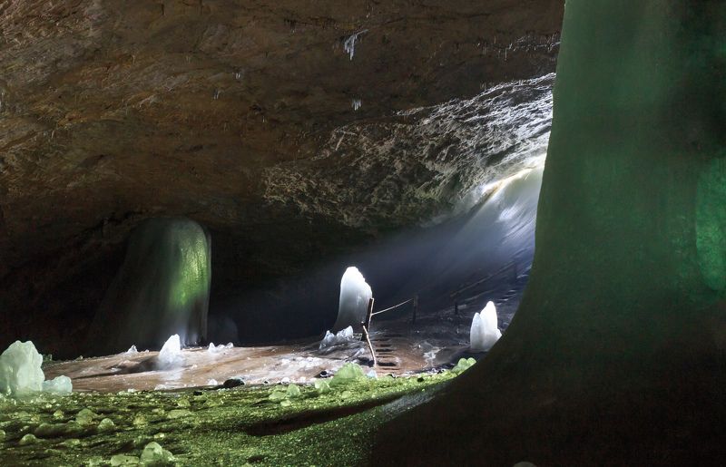 лёд, лед, пещера, свет, подземелье, пейзаж Свет в подземном царствеphoto preview