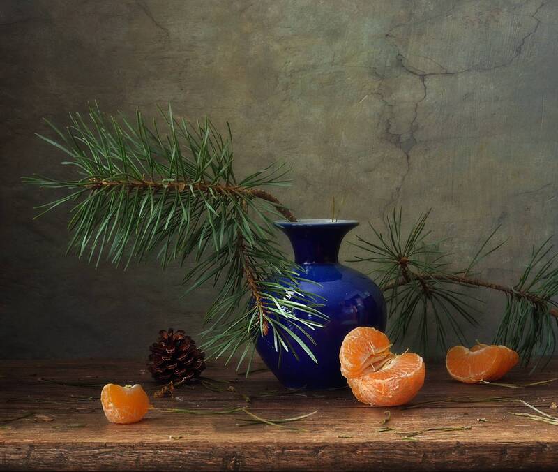 натюрморт,зима,хвоя,сосна,шишка,мандарин,ваза Зимние зарисовки...photo preview