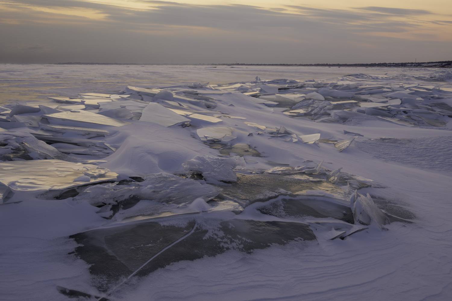 taganrog, snowfall, azov, ice, winter, frozen, hummock, sunset, sea,, Бугримов Егор