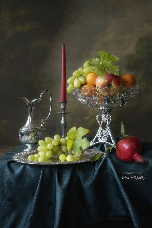 натюрморт, фрукты Натюрморт с красной свечойphoto preview