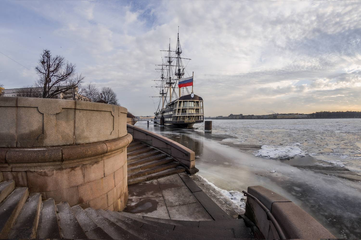 у Невы. Автор: Кормашова Татьяна Санкт-Петербург, Питер, Нева, город на Неве, Кормашова Татьяна
