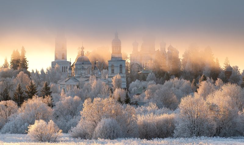 Мороз и солнце и туманphoto preview