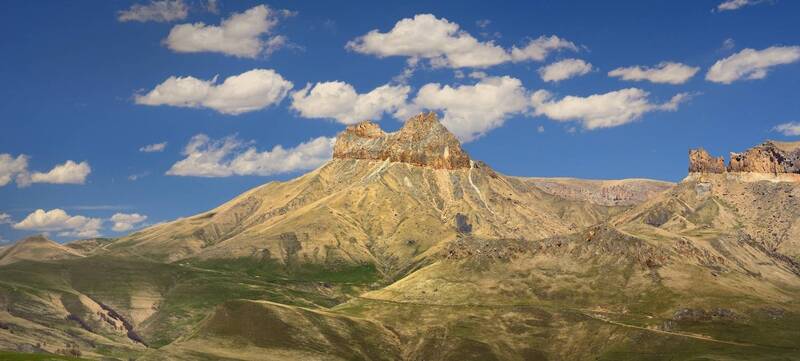 горы весна кавказ Кавказские горы,Алмалыкаяphoto preview
