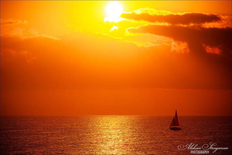 рассвет, море, яхта, парусник, испания, торревьеха, фотограф в испании, морской пейзаж Рассвет на море, яхта на восходеphoto preview