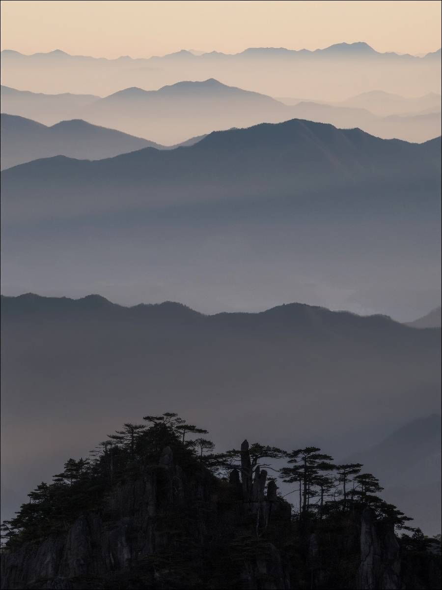 Цветные горы Хуаншаня. Автор: Влад Соколовский китай, хуаншань, фототур в китай, фототуры 2026, Влад Соколовский